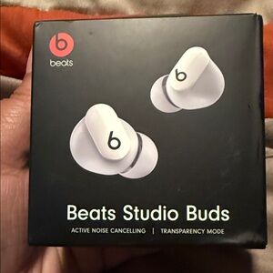 Beats by Dre Studio Buds - White